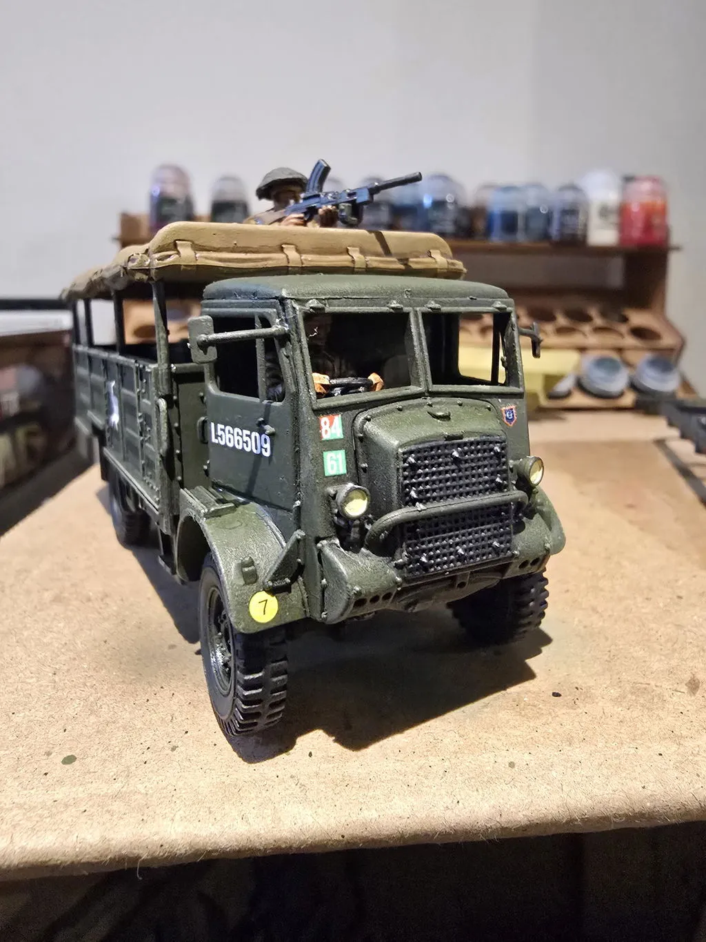 Bolt Action Bedford QLT camion de transport plastique