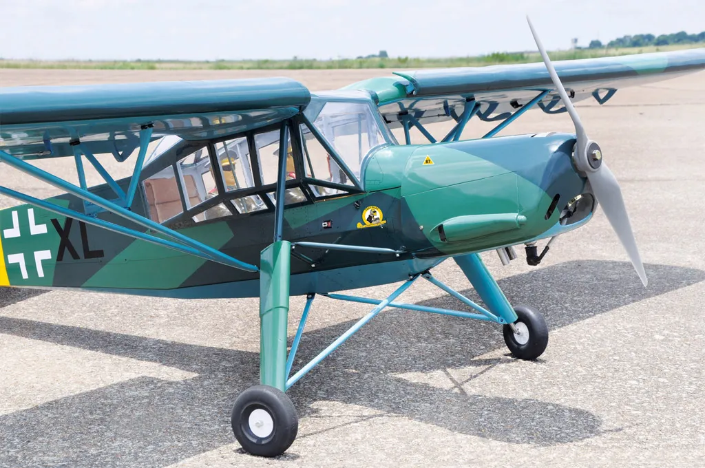 Black Horse Model BH99 avion RC Storch 2850mm 35cc