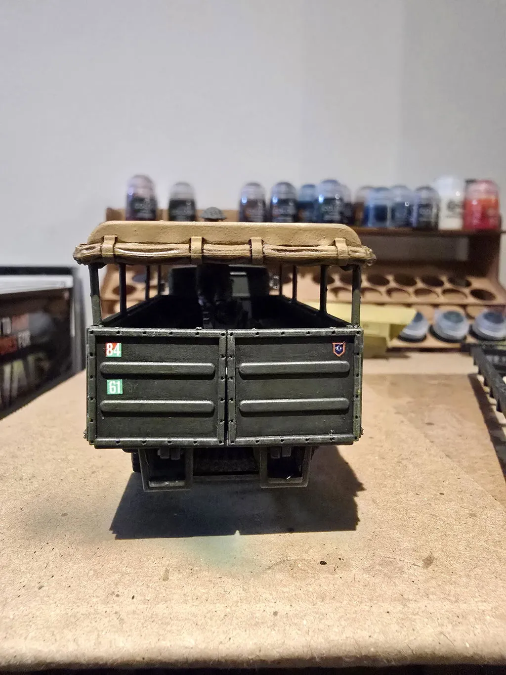 Bolt Action Bedford QLT camion de transport plastique