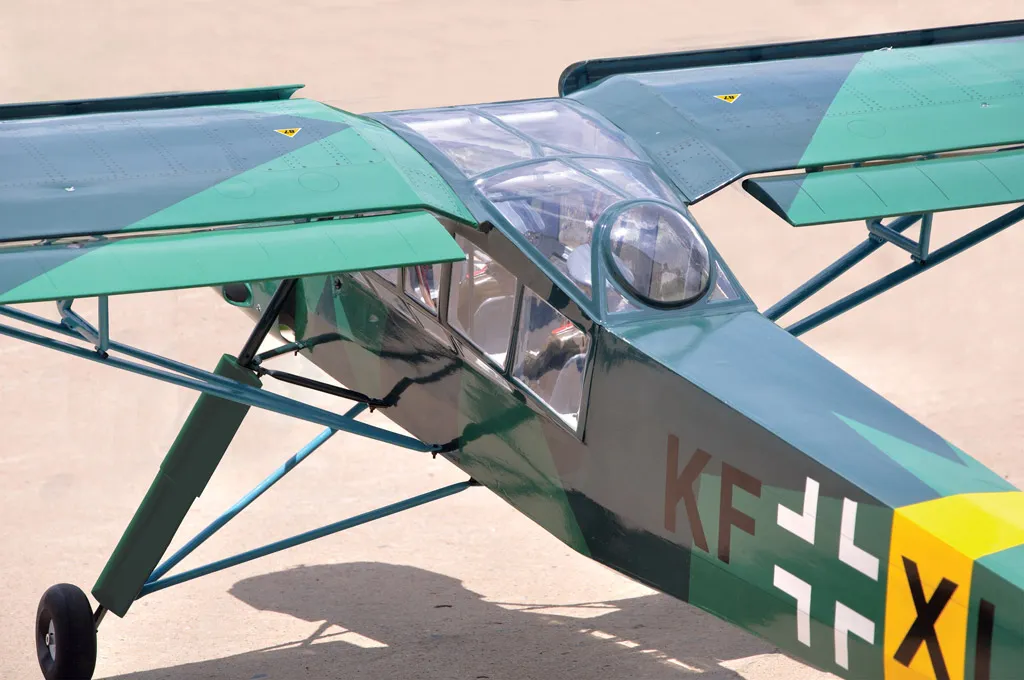 Black Horse Model BH99 avion RC Storch 2850mm 35cc