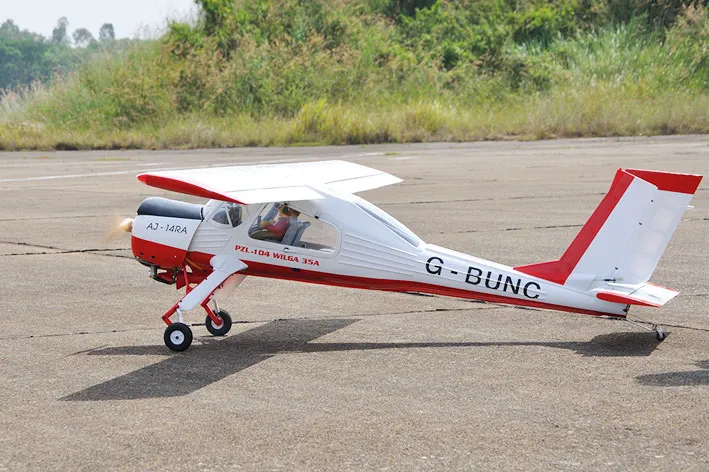 Black Horse Model BH124 avion RC PZL-104 Wilga 2240mm