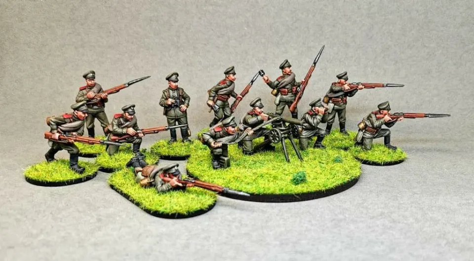 Des Tranchées aux Barricades Infanterie russe WW1 figurines métal 28 mm