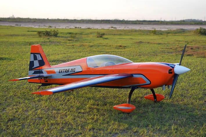 Black Horse Model BH197 Extra NG avion RC ARF 2667 mm