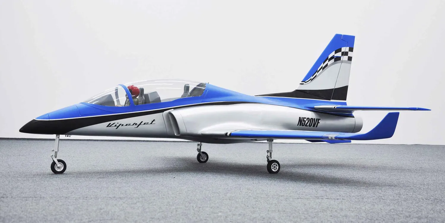 Black Horse Model BH205-SB VIPER JET MKII SILVER BLUE jet RC électrique 1885mm