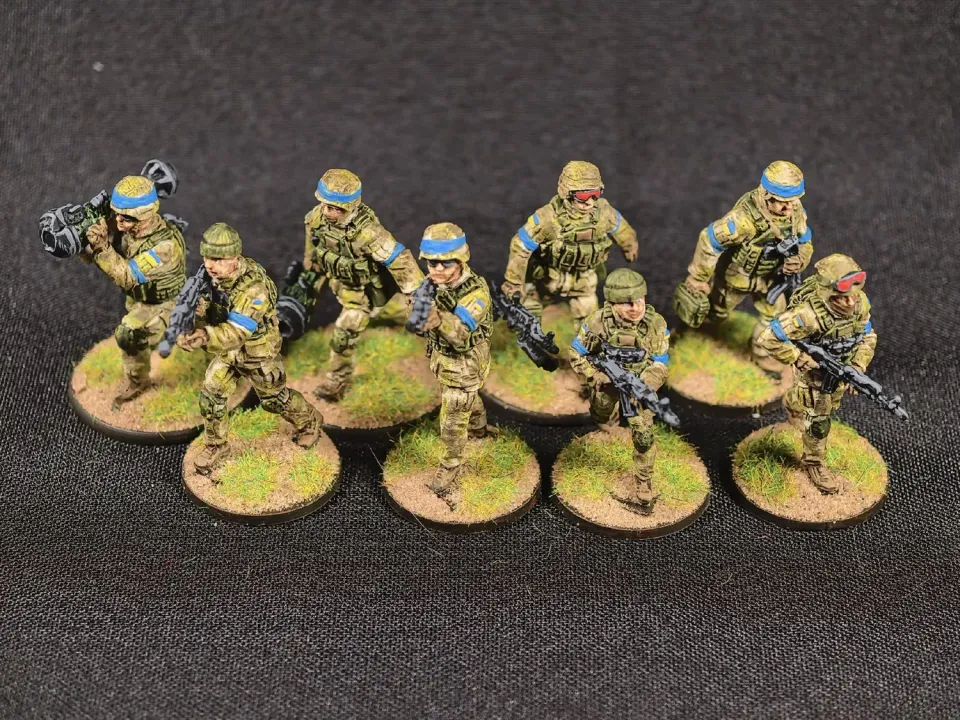 Ares Wargames Réguliers Ukrainiens figurines 28mm métal x24