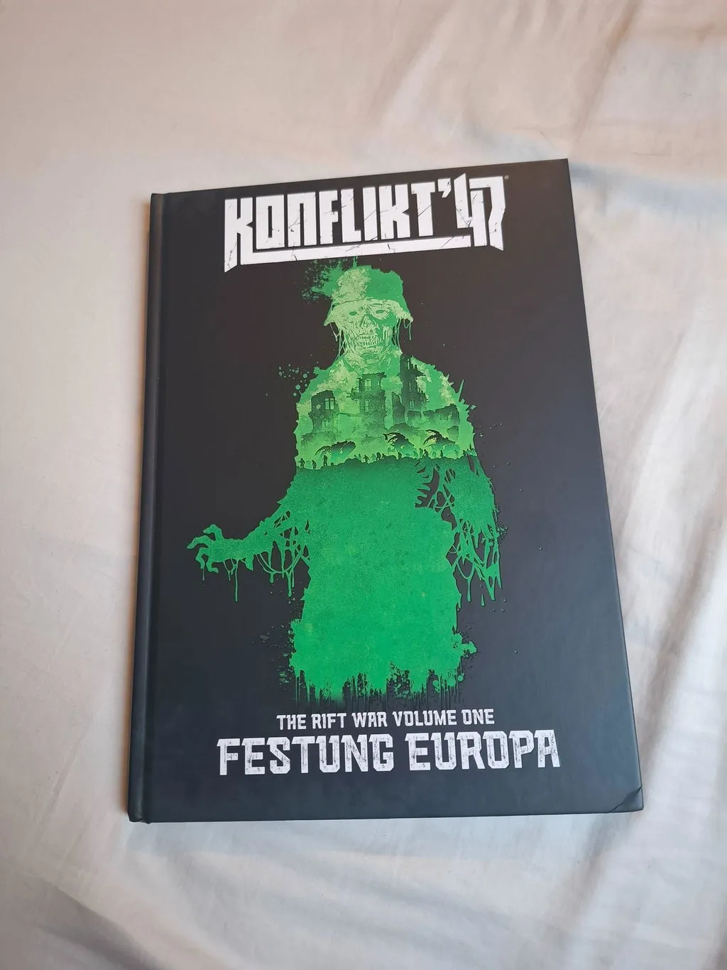 Konflikt ’47 Festung Europa livre et miniature Operation Touchdown