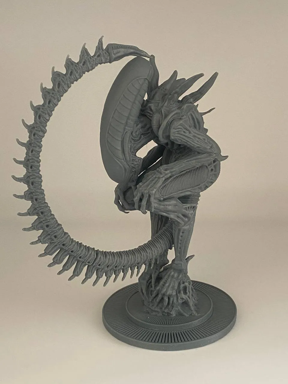Epic Forge Créature Xénomorphe figurine alien à peindre
