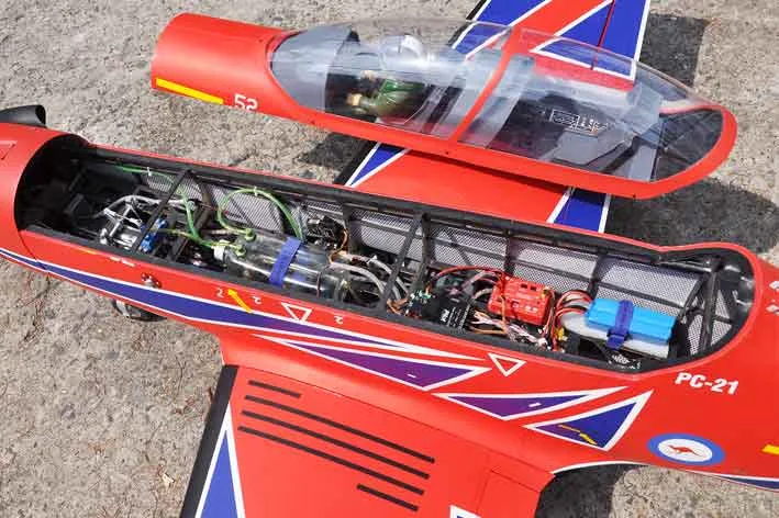 Black Horse Model BH192 PC-21 avion RC 50-60CC retract